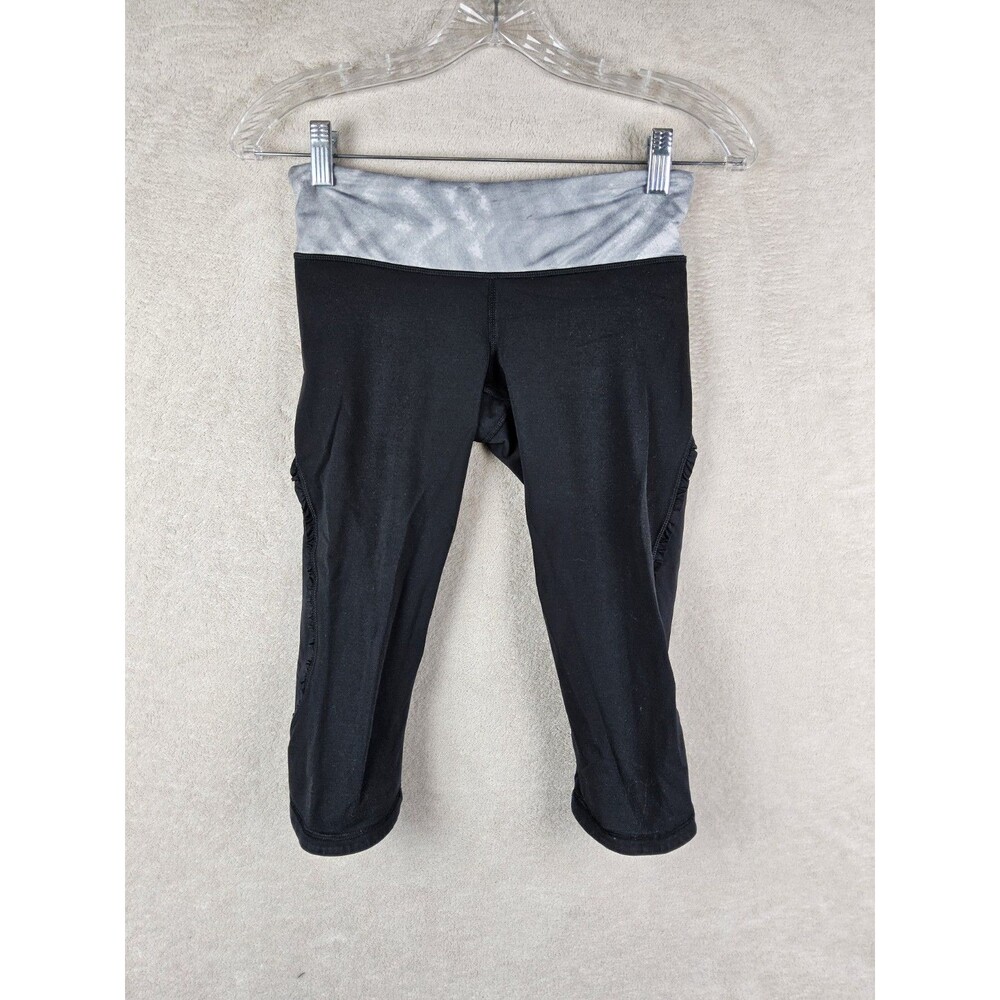 Lululemon Women’s Athletic Cropped Leggings Size 4